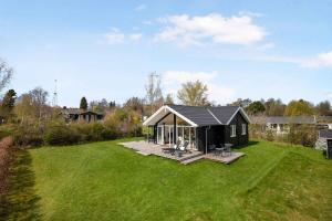 Fotografie z fotogalerie ubytování New Holiday Home In Scenic North Zealand v destinaci Vejby