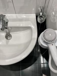 Koupelna v ubytování Aljur Hotel