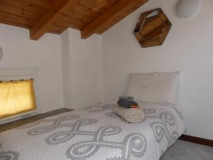 Posteľ alebo postele v izbe v ubytovaní [VILLA LECCO] FREE Wi-Fi, Parking & Bike Service + 11 fotografií