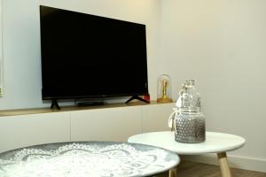 Televízia a/alebo spoločenská miestnosť v ubytovaní Casa playa Torre del mar- HOME RENT MALAGA