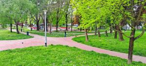 Vonkajšia záhrada v ubytovaní Apartman 7th Heaven