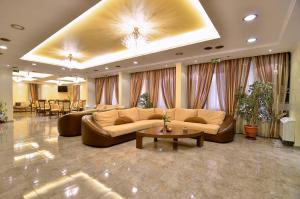 Posezení v ubytování Filoxenia Hotel