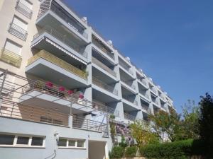 Budova, v ktorej sa apartmán nachádza