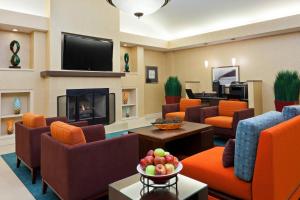 Телевизор и/или развлекательный центр в Residence Inn Indianapolis Carmel