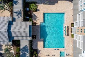 Бассейн в SpringHill Suites by Marriott Amelia Island или поблизости