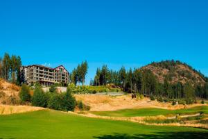vista para o campo de golfe num resort em The Westin Bear Mountain Resort & Spa, Victoria em Victoria
