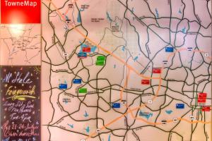 un primer plano de un mapa en una pared en TownePlace Suites Raleigh Cary/Weston Parkway, en Cary