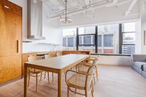 Posezení v ubytování Placemakr Wall Street
