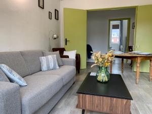 Posedenie v ubytovaní Appartement spacieux lumineux hypercentre