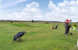 Golf pri dovolenkovom dome alebo okolí