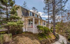 Hoone, kus puhkemaja asub