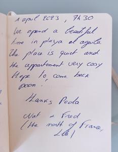 Una carta de mi hermano dándome las gracias por ayudarme a encontrar una casa. en Apartment Sun Club en Playa del Aguila