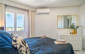 Posteľ alebo postele v izbe v ubytovaní Nice Apartment In Riviera Del Sol