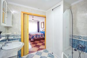 Ванная комната в Brisa Mediterránea +37 фотографий