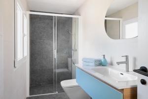 A bathroom at Casa Alicante - Relax in a unique environment