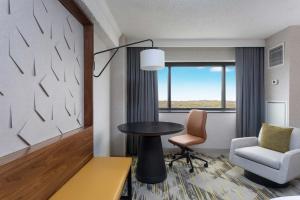 Χώρος καθιστικού στο Sheraton Edison