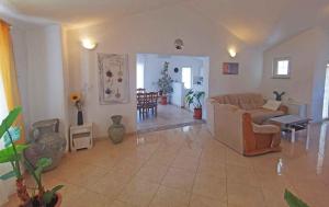 Część wypoczynkowa w obiekcie Apartment in Sveti Lovrec - Istrien 27830