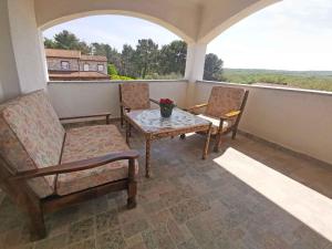 Balkon lub taras w obiekcie Apartment in Sveti Lovrec - Istrien 27830