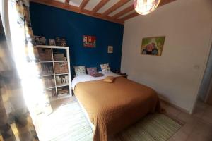Zdjęcie z galerii obiektu Maison proche des plages pour 6 personnes au maximum w mieście La Haye-dʼEctot +5 zdjęć