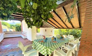 Vonkajšia záhrada v ubytovaní Casa Santa catalina