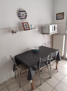 Kuchyň nebo kuchyňský kout v ubytování Helena's Apartment 2 Agia Triada