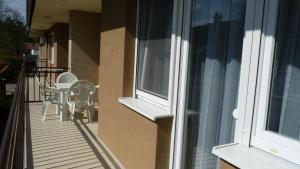 Balkón alebo terasa v ubytovaní Azur Wellness Apartman