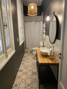 Phòng tắm tại Gorgeous apartment San Telmo up to 6 people +14 ảnh
