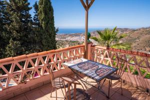 Ein Balkon oder eine Terrasse in der Unterkunft Casa Mora and Escondida by Solset