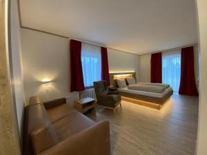 Postel nebo postele na pokoji v ubytování Hotel-Landgasthof Ploss