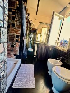 A bathroom at Torre Ducale Dimora Storica