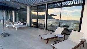 Balkón alebo terasa v ubytovaní Villa Nostos Plakias beachfront sea view privet pool