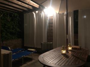 Foto dalla galleria di Confortevole Bilocale Giardino Doppio Parcheggio a Punta Ala
