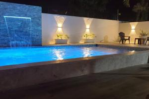 Fotografie z fotogalerie ubytování Villa Estrella 3Br- Pool -WiFi-BBQ-Free Parking v destinaci Santiago de los Caballeros