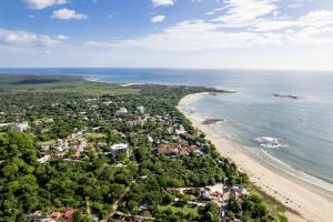 Foto sihtkohas Tamarindo asuva majutusasutuse Monte Perla 3 Ocean View Condo in the Heart of the Action! galeriist