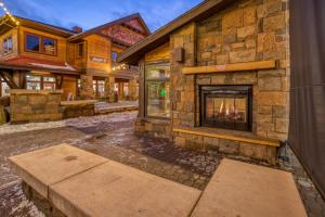 Gallery image of Pine Loop Log Cabin - Meredith Lodging in La Pine