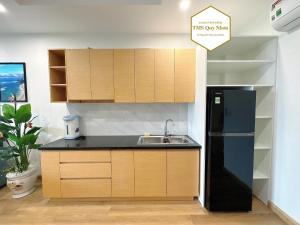 Nhà bếp/bếp nhỏ tại TMS Quy Nhơn Luxury Homestay