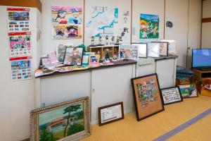 Sjónvarps- og/eða afþreyingartæki á とびた荘 #小学生以下は宿泊不可#