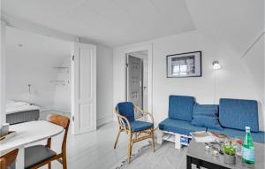 Posezení v ubytování 2 Bedroom Cozy Apartment In Svendborg