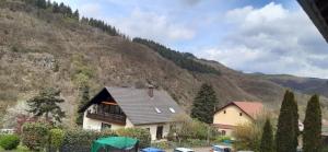 Nespecifikovaný výhled na hory nebo výhled na hory při pohledu z apartmánu