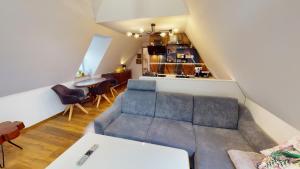Posezení v ubytování Apartman Ateliér Vary v nově zrekonstruovaném domě