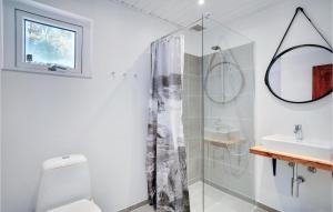 Koupelna v ubytování Holiday Home Søndertoften Blåvand I