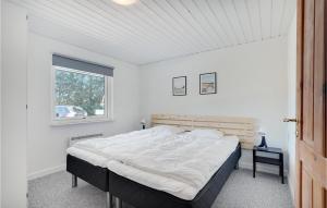 Postel nebo postele na pokoji v ubytování Holiday Home Søndertoften Blåvand I