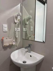 Ένα μπάνιο στο Cubao Manhattan, U 8J T D,Studio