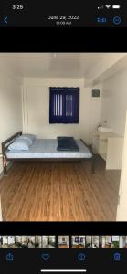 Postel nebo postele na pokoji v ubytování Chillax Inn