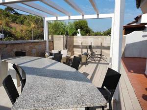 Ein Balkon oder eine Terrasse in der Unterkunft Casa Su Soli Sardu 10 - Mit Blick aufs Meer!