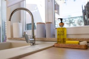 Foto dalla galleria di Studio Apartment Mare with private garden and jacuzzi a Vinkuran Altre 12 foto