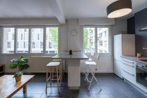 Zdjęcie z galerii obiektu Atlantic Selection - Appart Baiona - Au coeur de la ville w Bajonnie