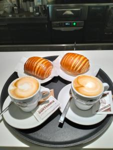 Příslušenství pro přípravu čaje a kávy v ubytování B&B Caffè