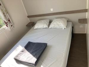 Fotografia z galérie ubytovania Mobile home 3 chambres Camping Cœur de Vendée 3 étoiles v destinácii La Boissière-de-Montaigu