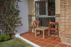 Balkón alebo terasa v ubytovaní Beachfront Calahonda apartment